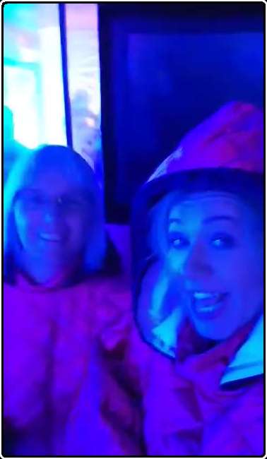 1: 60EF8905-04EE-4032-8133-F5A99E93BEB7